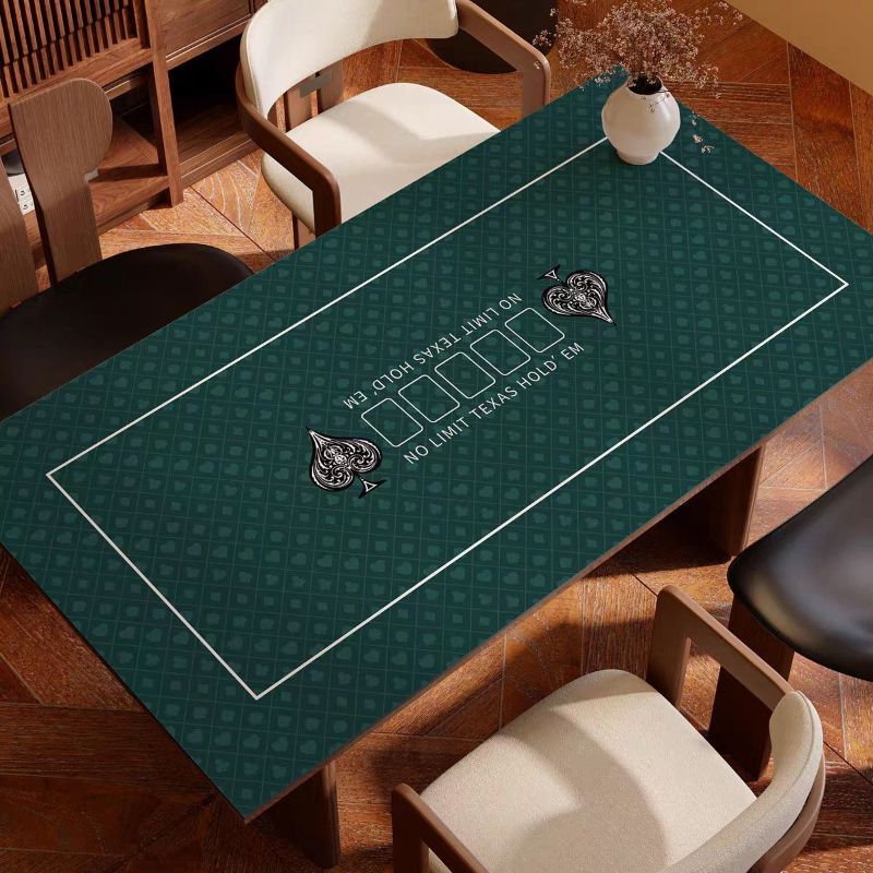 Simple Texas Hold'em Table Mat - огляд і ціна Party Games Simple