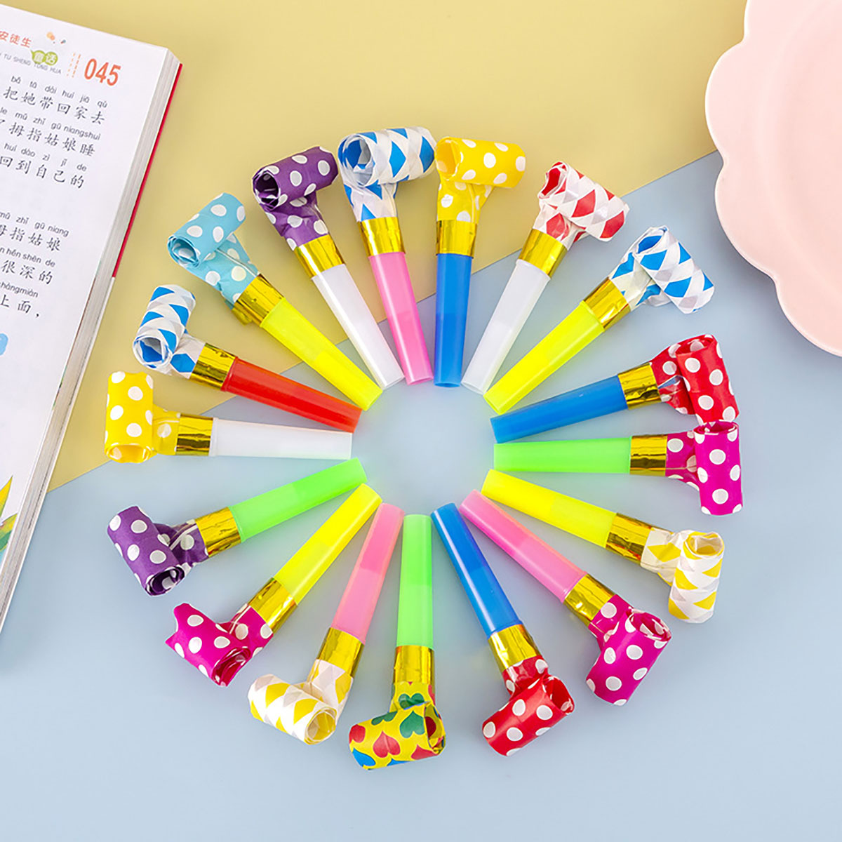 30PCS Colorful Whistles Toy Fu - огляд і ціна Party Games Adult Birthday
